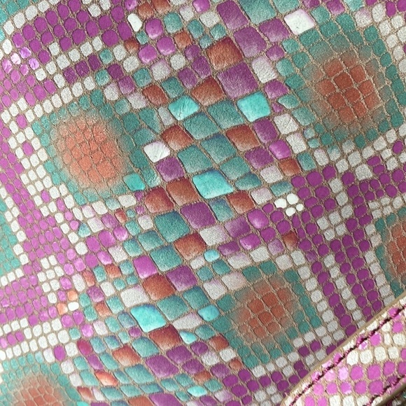 Anthropologie Merritt Snake-Printed Wristlet Pink - Picture 4 of 11